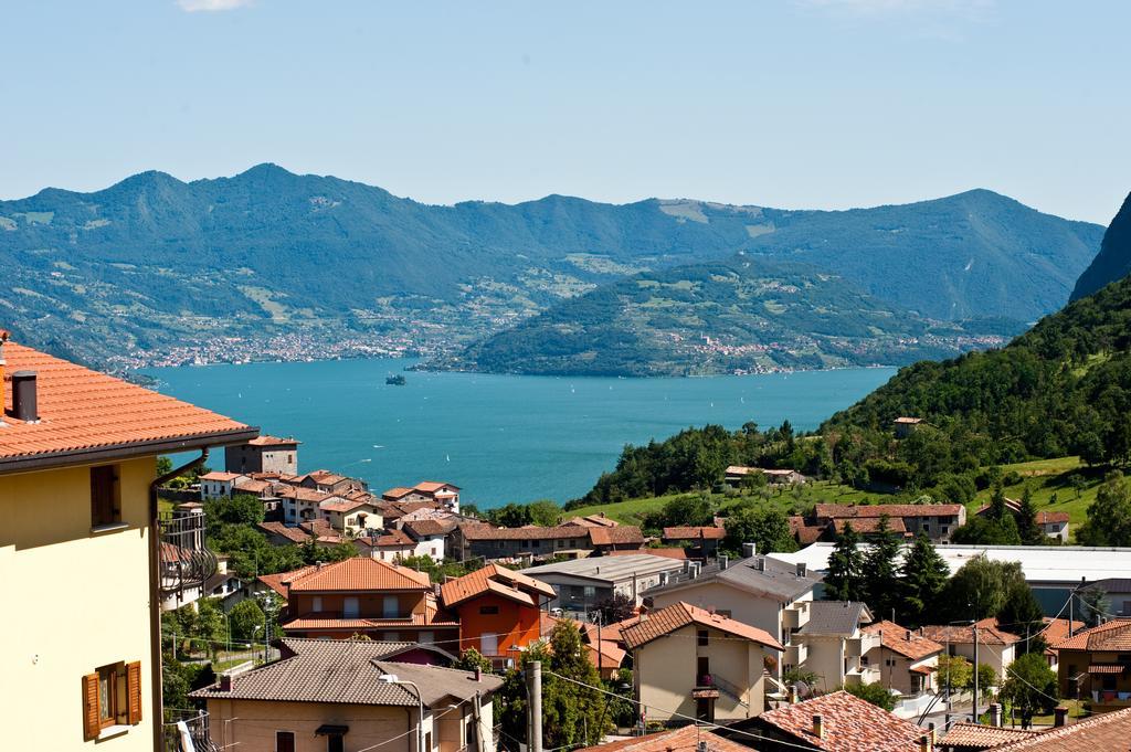 La Casa Di Emy Villa Solto Collina Стая снимка